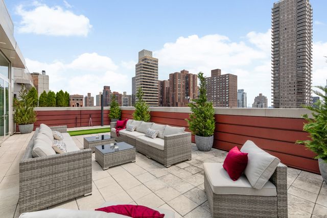 $6,925,000 | 141 East 88th Street, Unit PHS | Upper East Side