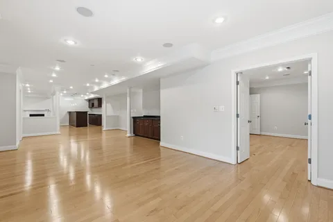 $1,800,000 | 1283 Cobble Pond Way, Vienna, VA 22182