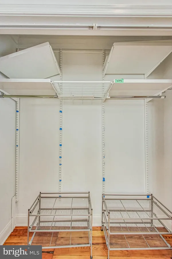 $1,200,000 | 524 10th Street Southeast, Washington, DC 20003