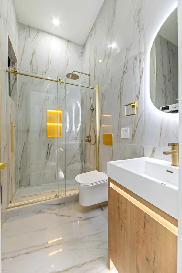 $9,750 | 234 Flatbush Avenue, Unit 3 | Park Slope