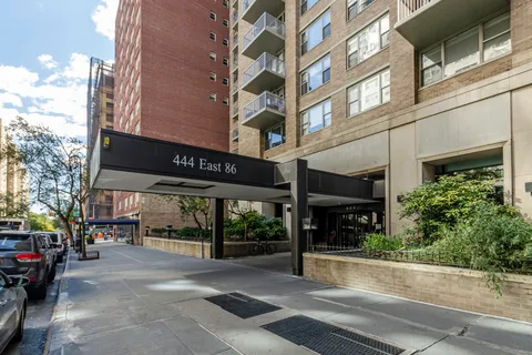 $1,350,000 | 444 East 86th Street, Unit 16B | Upper East Side
