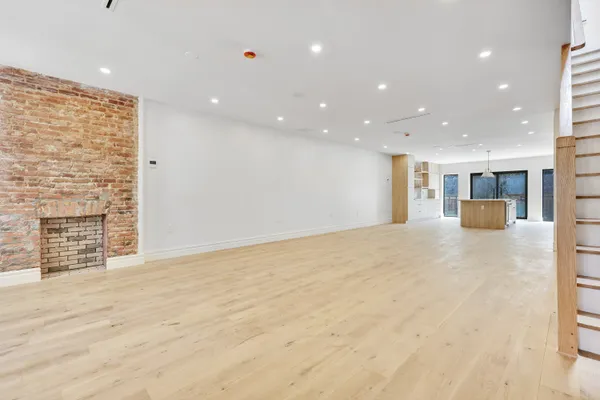 $8,000 | 84 Pilling Street, Unit 2 | Bushwick