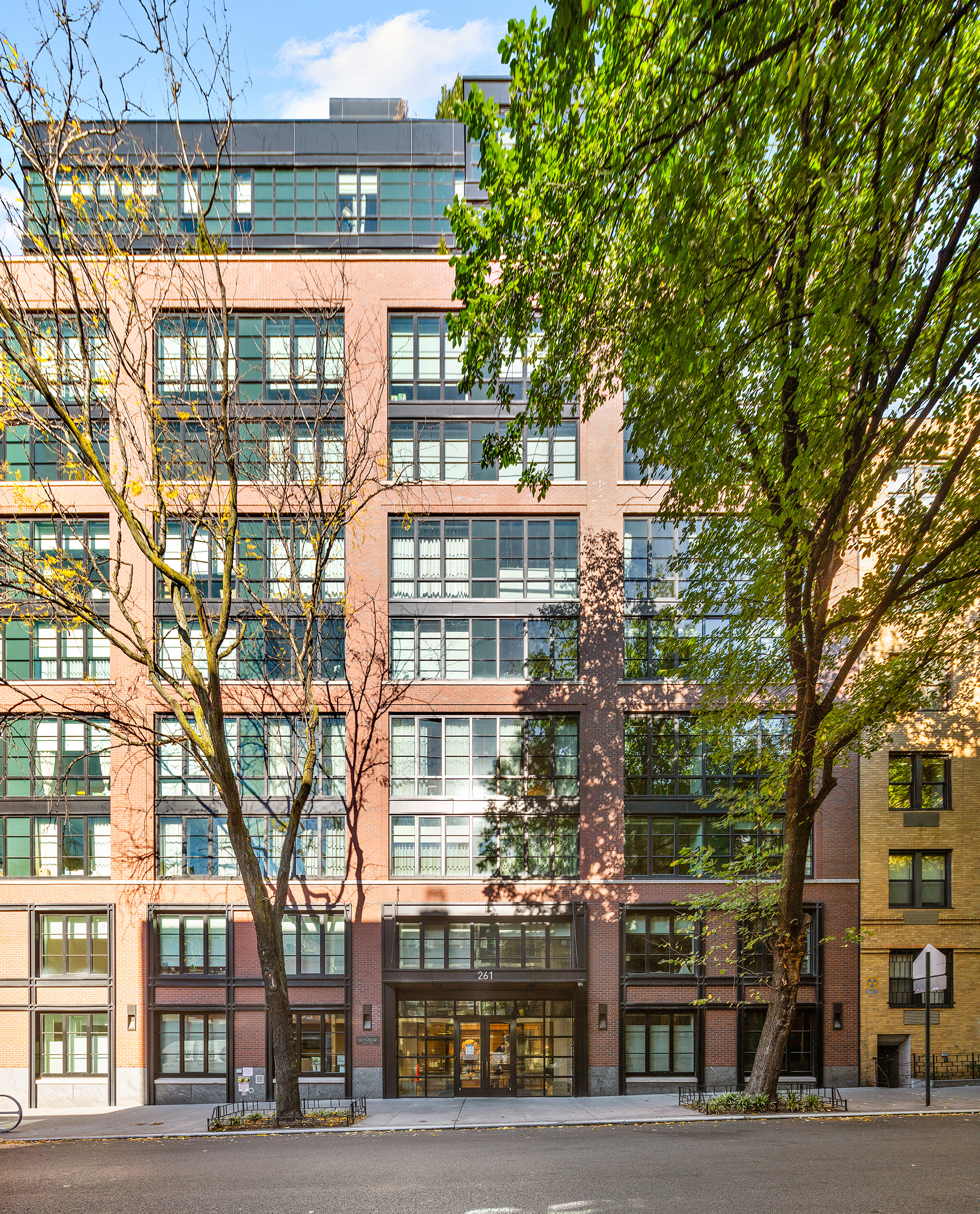 261 West 25th Street, Unit 4E Manhattan, NY 10001 - Photo 15 of 16