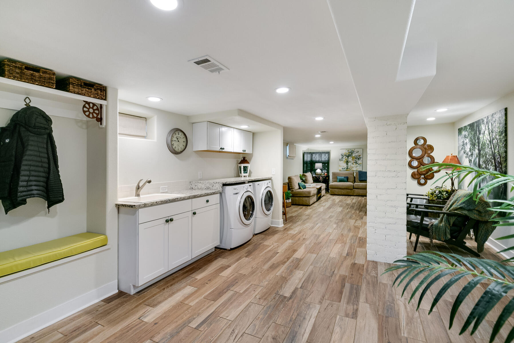 2025 Grape Street Denver, CO 80207 - Photo 14 of 23