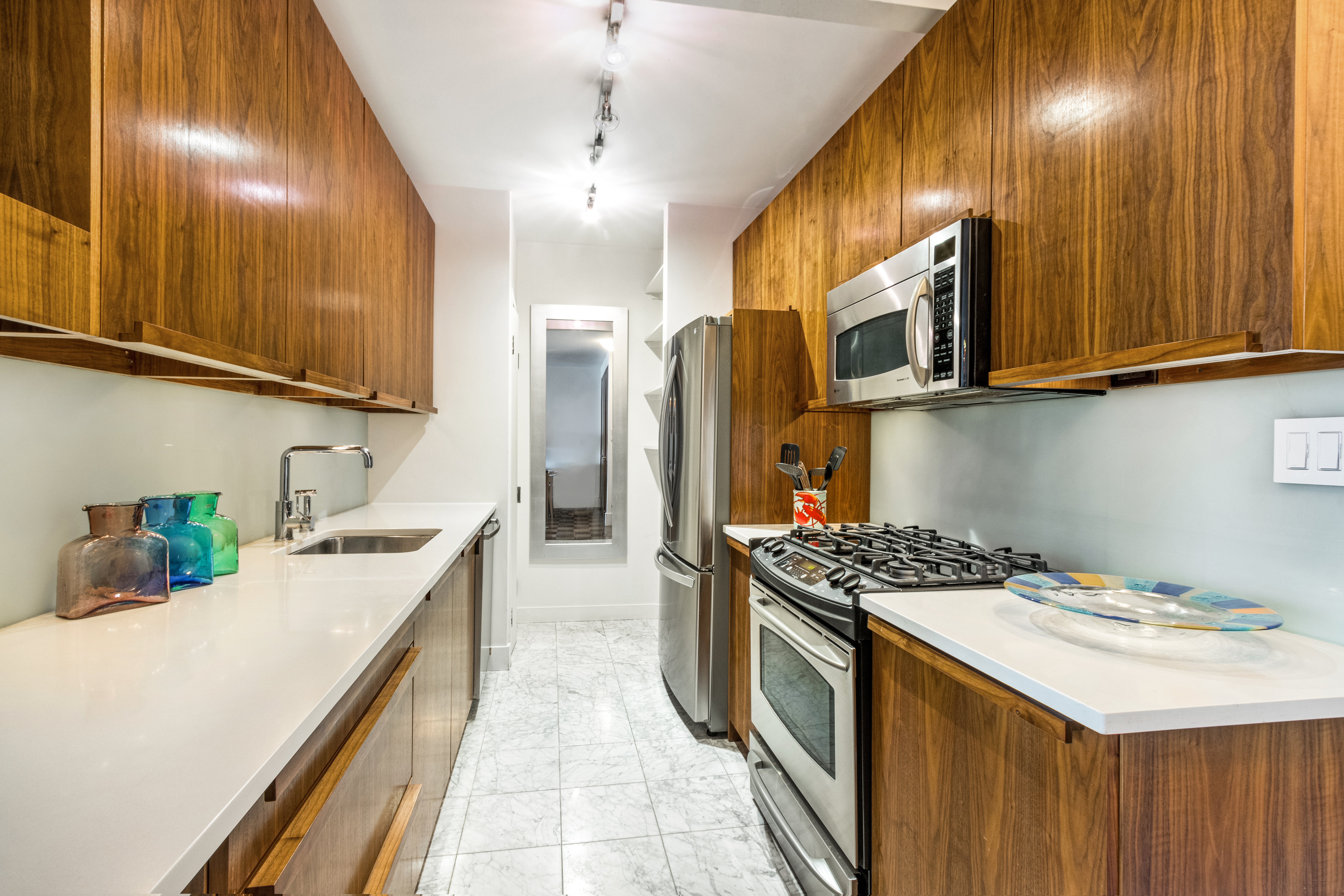 344 West 23rd Street, Unit 2B Manhattan, NY 10011 - Photo 3 of 8 Gallery Image 3
