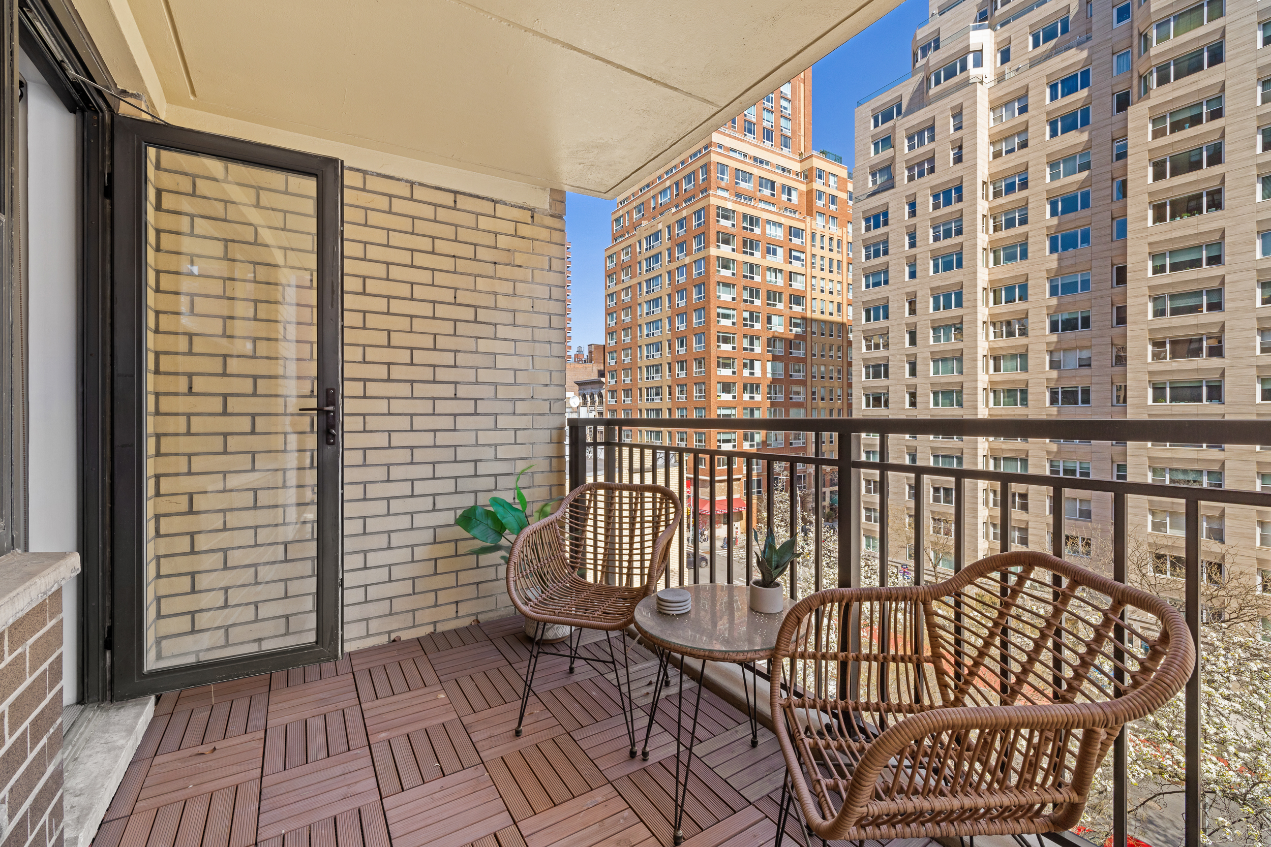 178 East 80th Street, Unit 6A Manhattan, NY 10075 - Photo 7 of 13 Gallery Image 7