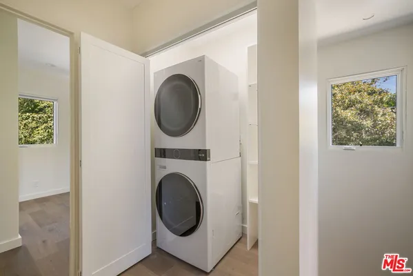 $5,995 | 535 Beloit Avenue, Los Angeles, CA 90049