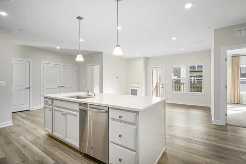 $489,000 | 26294 Mount Milstead Terrace, Unit 303, Sterling, VA 20164