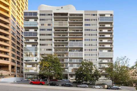 $1,499,000 | 10450 Wilshire Boulevard, Unit 7E, Los Angeles, CA 90024