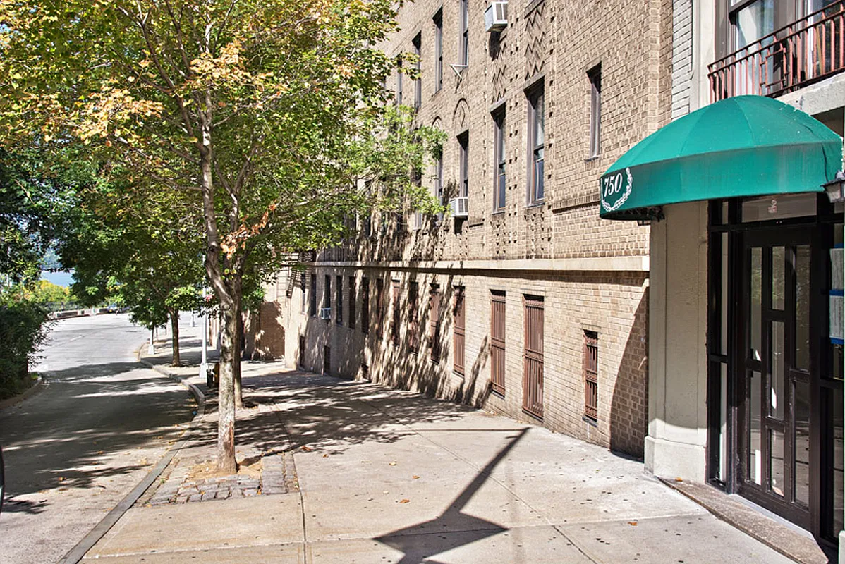 750 Riverside Drive, Unit 4C Manhattan, NY 10031 - Photo 14 of 19 Gallery Image 14