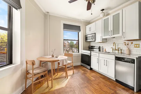 $500,000 | 400 Lincoln Place, Unit 2B | Prospect Heights