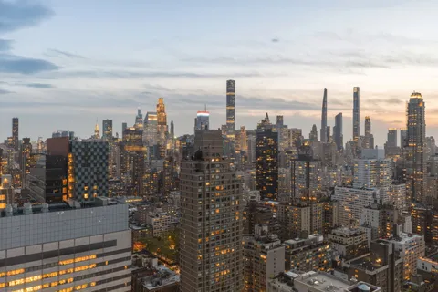 $8,950,000 | 422 East 72nd Street, Unit 40B/41AB | Lenox Hill