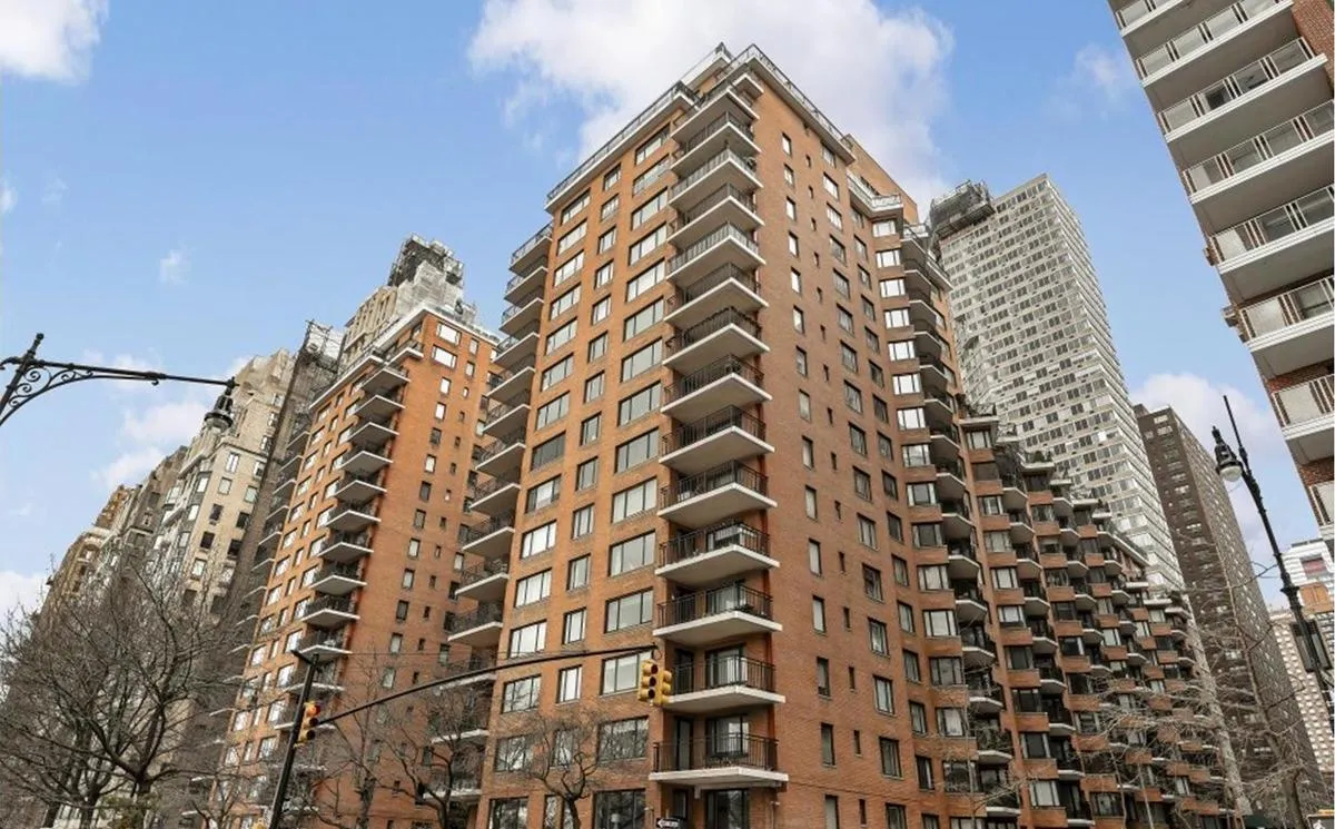 $785,000 | 60 Sutton Place South, Unit 5AN | Sutton Place