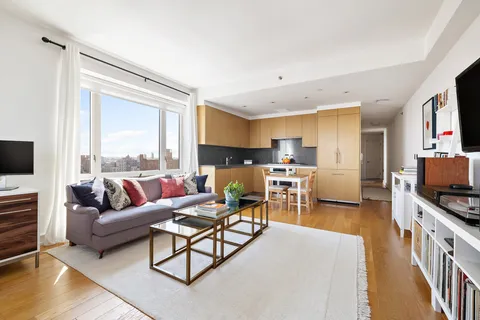 $750,000 | 1280 5th Avenue, Unit 19E | Upper Carnegie Hill