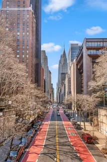 a view of a pathway both side of building