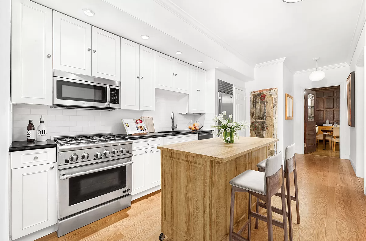 190 Riverside Drive, Unit 2B Manhattan, NY 10024 - Photo 4 of 9