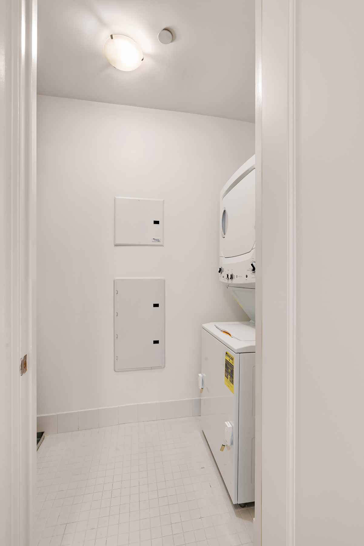 42 Maspeth Avenue, Unit 4J Brooklyn, NY 11211 - Photo 9 of 25