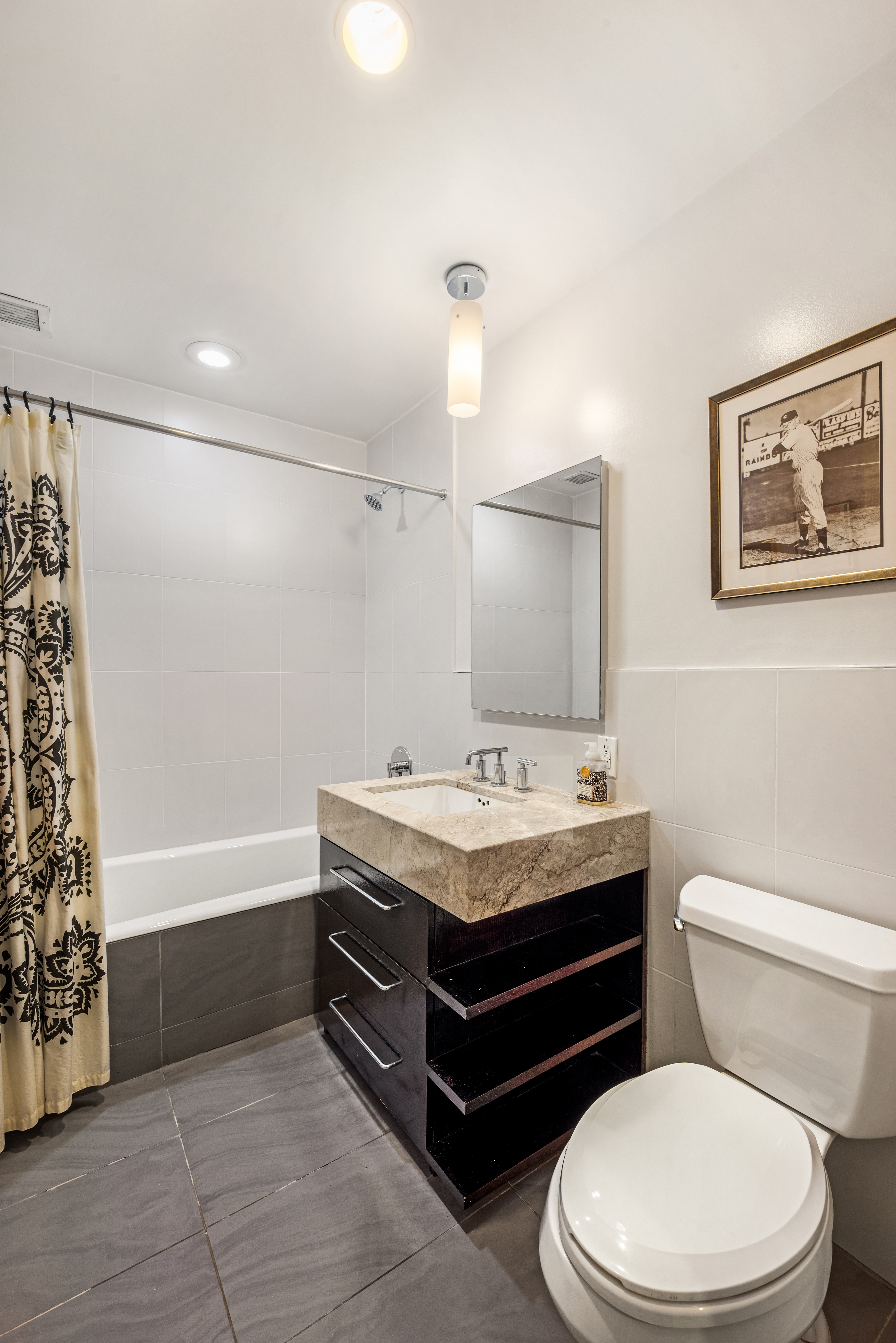 5-09 48th Avenue, Unit 4Q Queens, NY 11101 - Photo 4 of 11