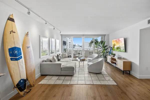 $6,950 | 11 Island Avenue, Unit 1108, Miami Beach, FL 33139