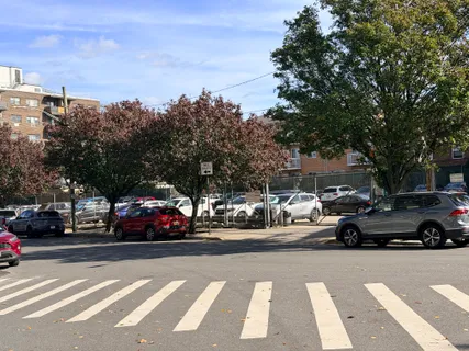 $790,000 | 25-40 Shore Boulevard, Unit 2F | Astoria