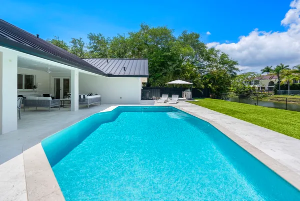 $2,925,000 | 9201 Southwest 102nd Street, Miami, FL 33176