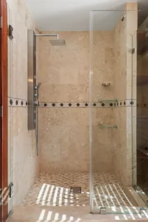 $1,400,000 | 802-10 Locust Street, Unit 201, Philadelphia, PA 19107
