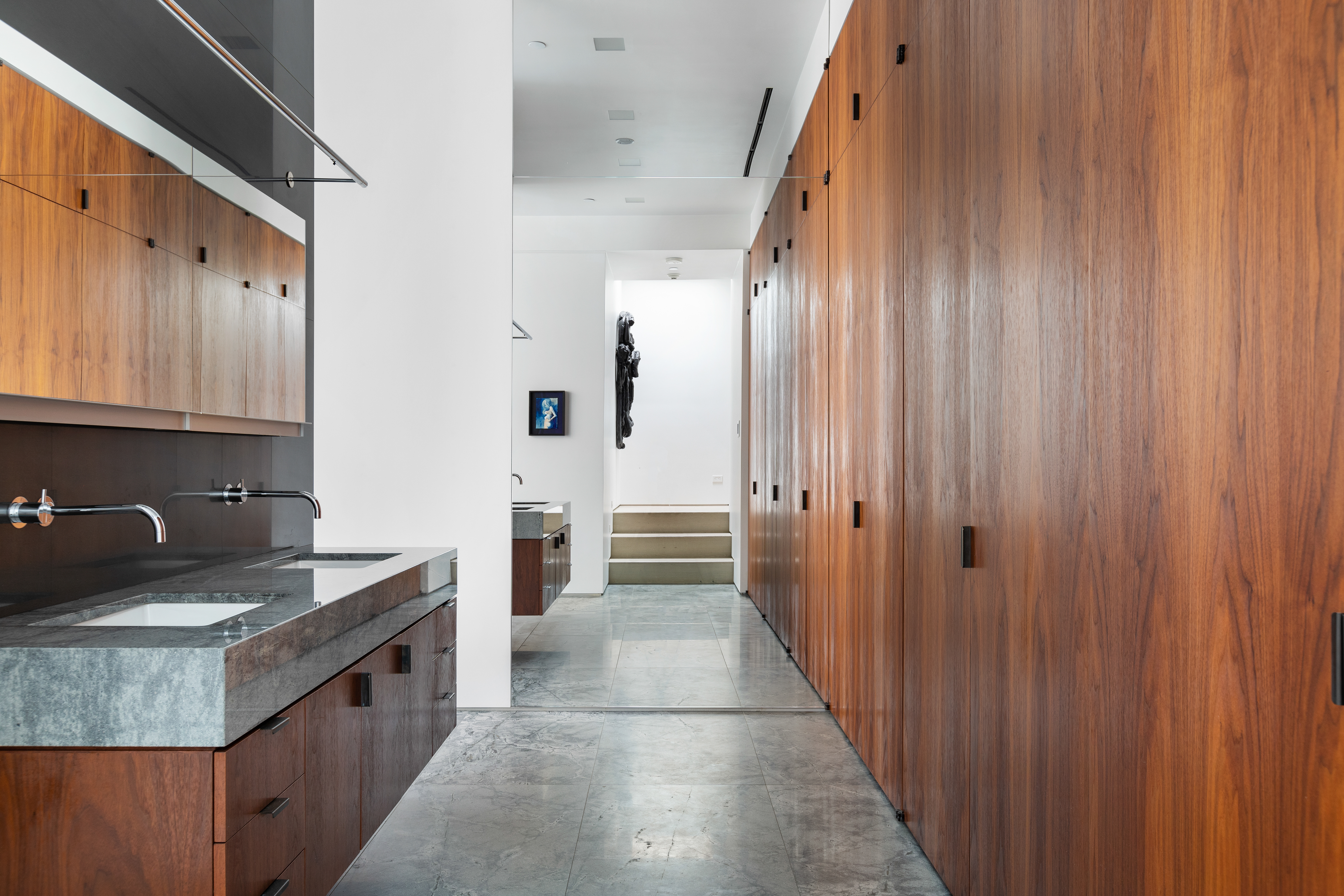 137-141 Duane Street, Unit PH Manhattan, NY 10013 - Photo 19 of 34 Gallery Image 19