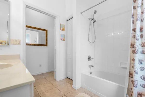 $575,000 | 25900 Creekbend Drive, Bonita Springs, FL 34135