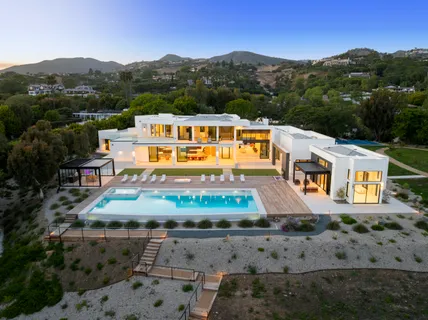 $48,000,000 | 27715 Pacific Coast Highway, Malibu, CA 90265