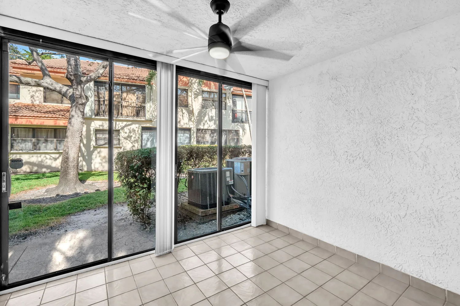 $350,000 | 3405 Emerald Oaks Drive, Unit 207, Hollywood, FL 33021