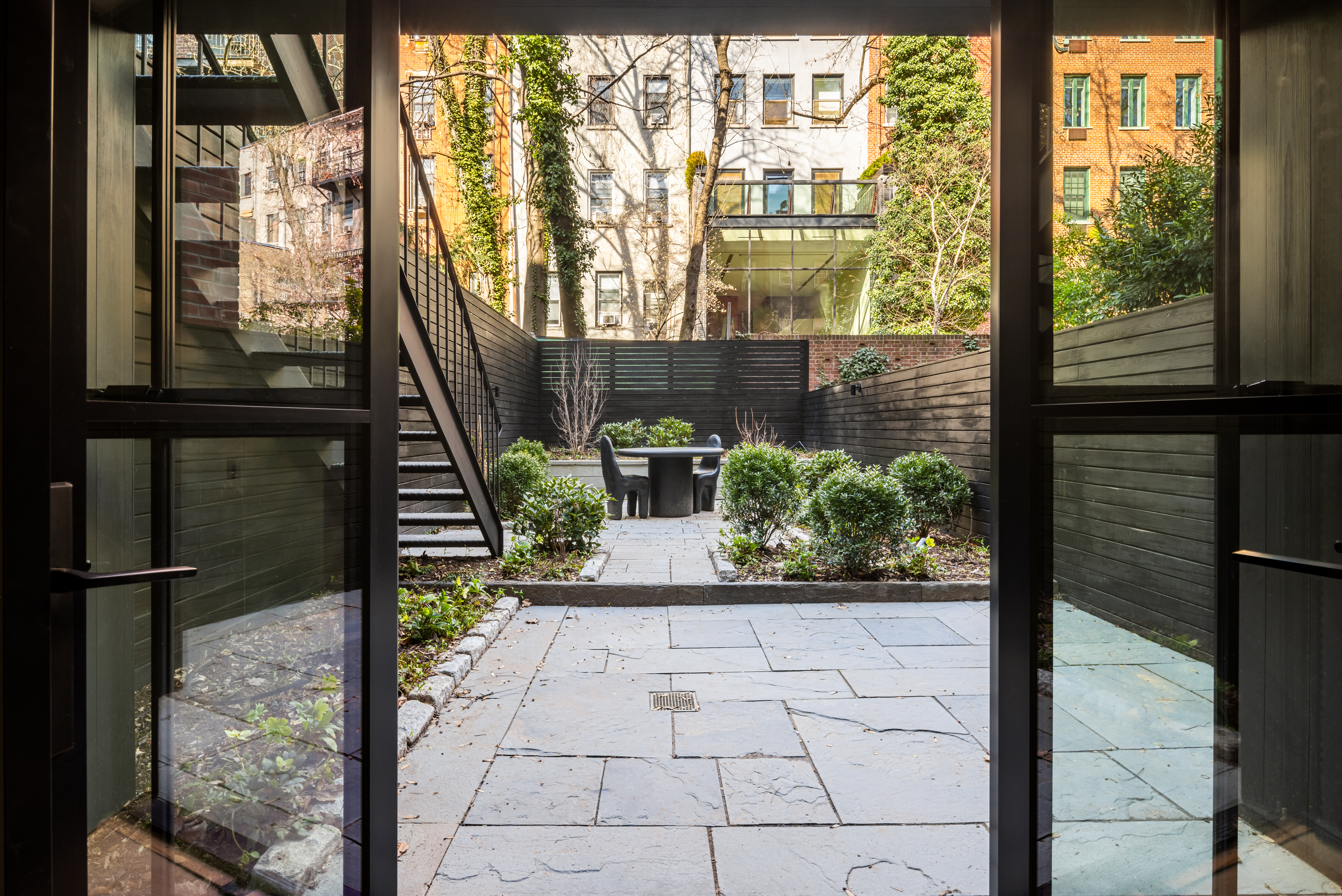 483 West 22nd Street Manhattan, NY 10011 - Photo 11 of 30