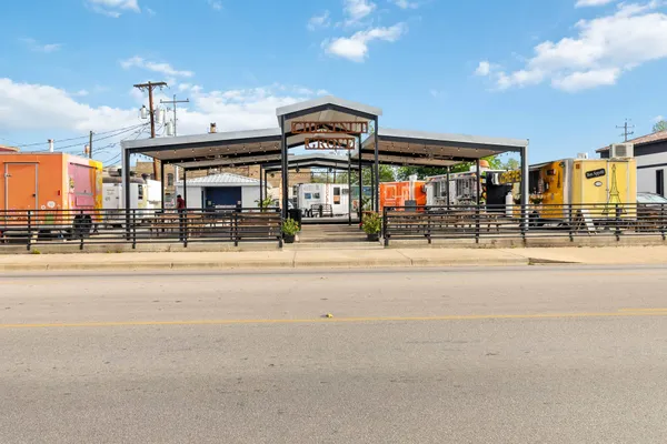 $1,095,000 | 709 Chestnut Street, Bastrop, TX 78602