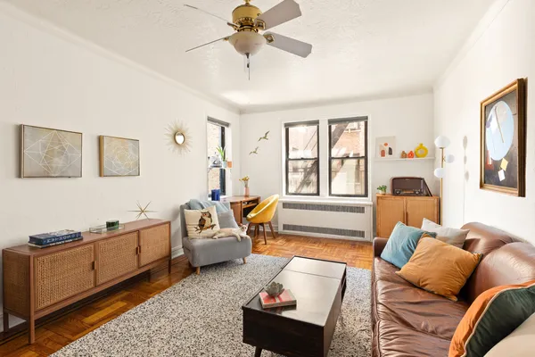 $500,000 | 125 Hawthorne Street, Unit 3H | Prospect Lefferts Gardens