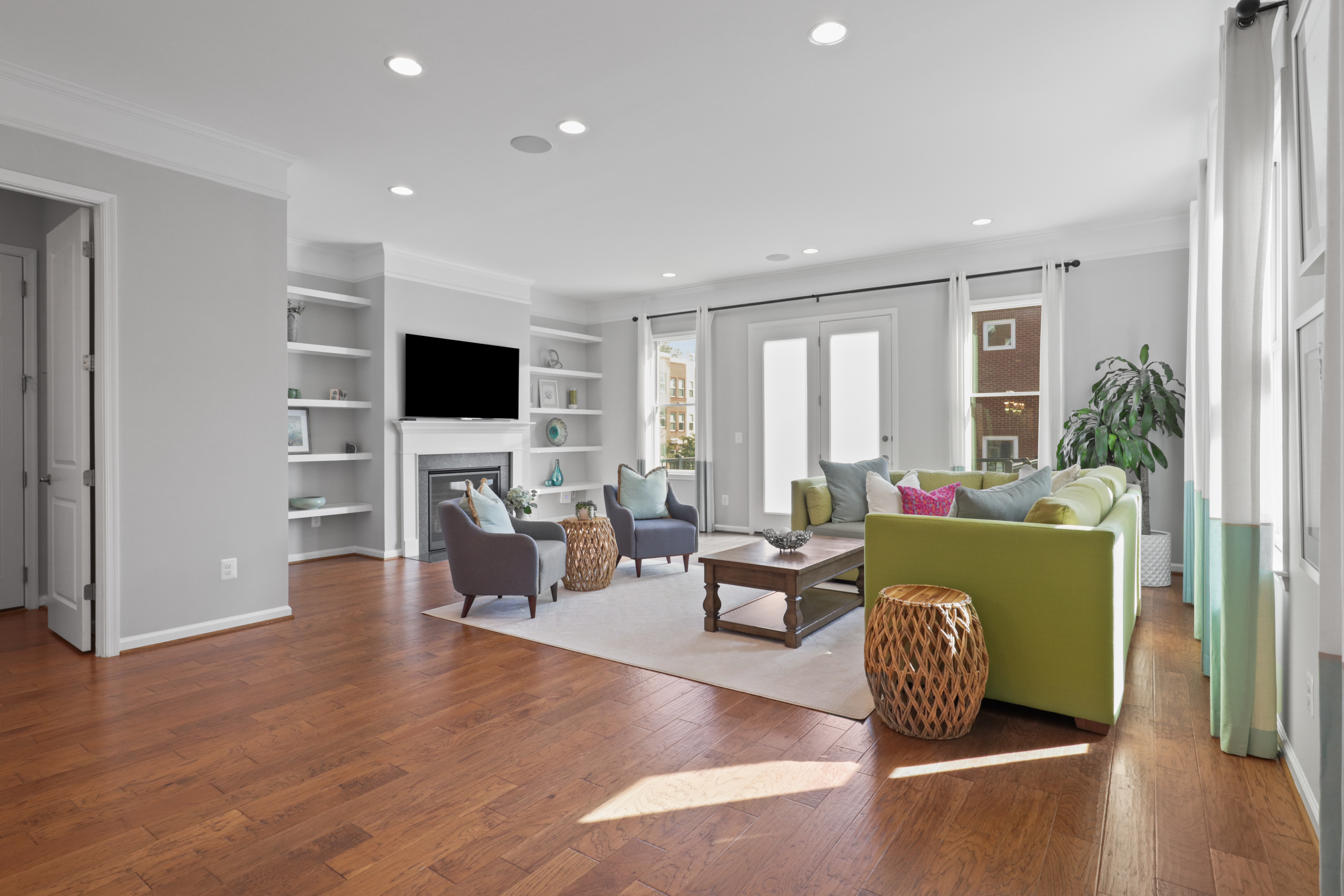 9101 Power House Road Lorton, VA 22079 - Photo 21 of 75 a living room with furniture and a flat screen tv