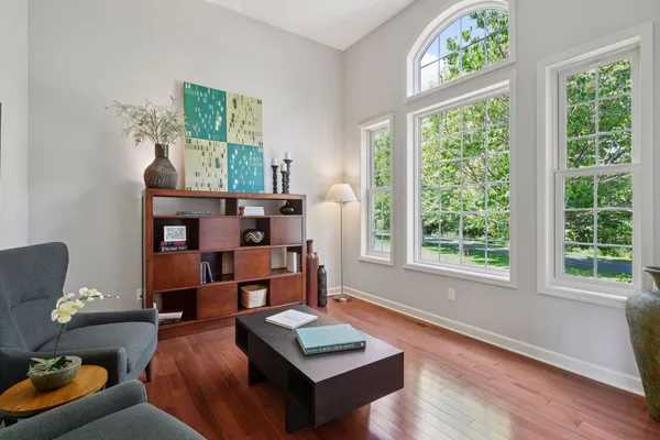 $1,100,000 | 6160 Ithaca Lane North, Plymouth, MN 55446