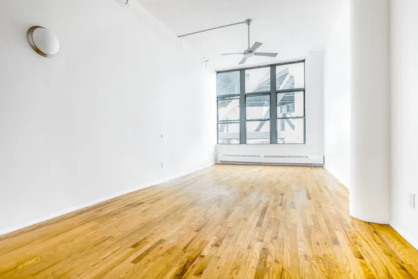 $5,800 | 204 Huntington Street, Unit 3E | Carroll Gardens