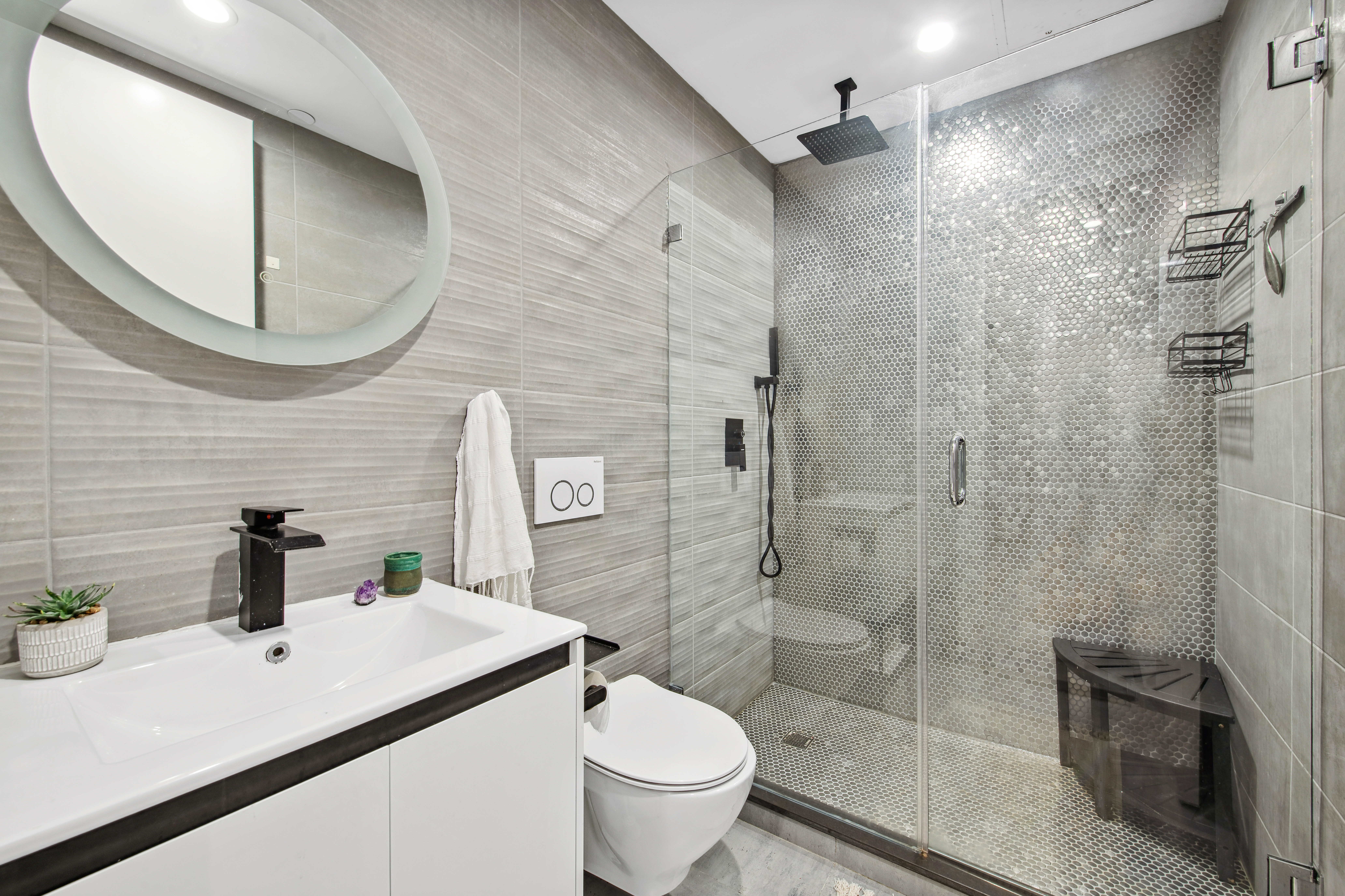 135 Johnson Avenue, Unit 1 Brooklyn, NY 11206 - Photo 8 of 9