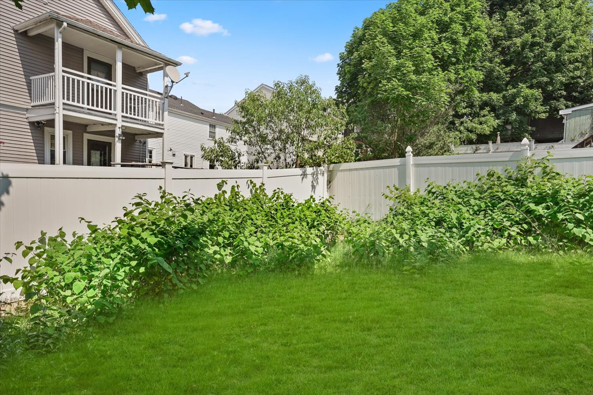 41 Henry Street Everett, MA 02149 - Photo 29 of 33