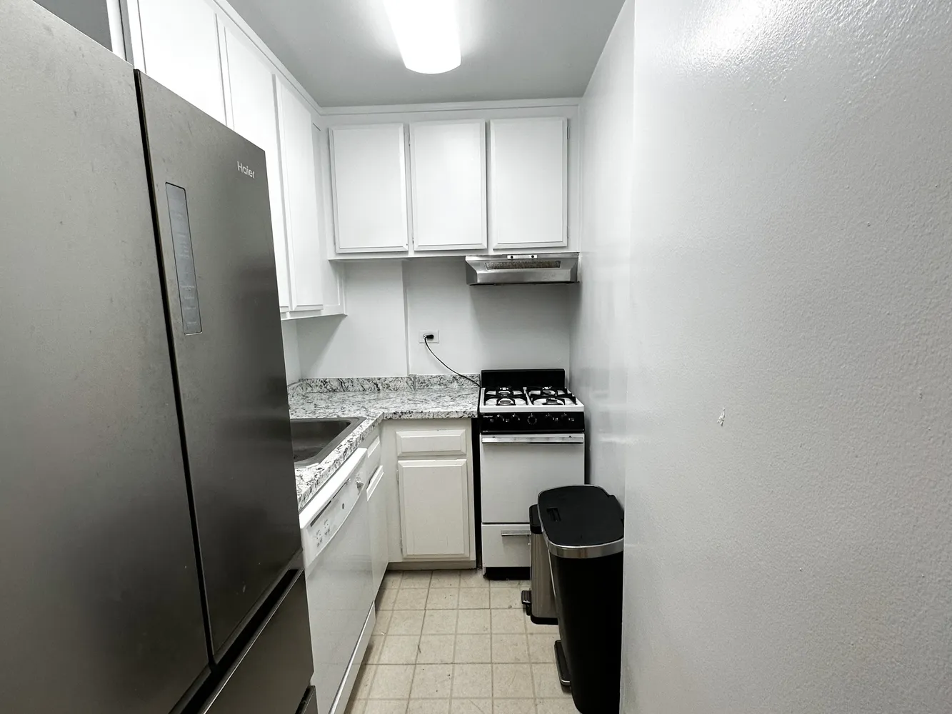 $3,400 | 7 East 14th Street, Unit 824 | Flatiron