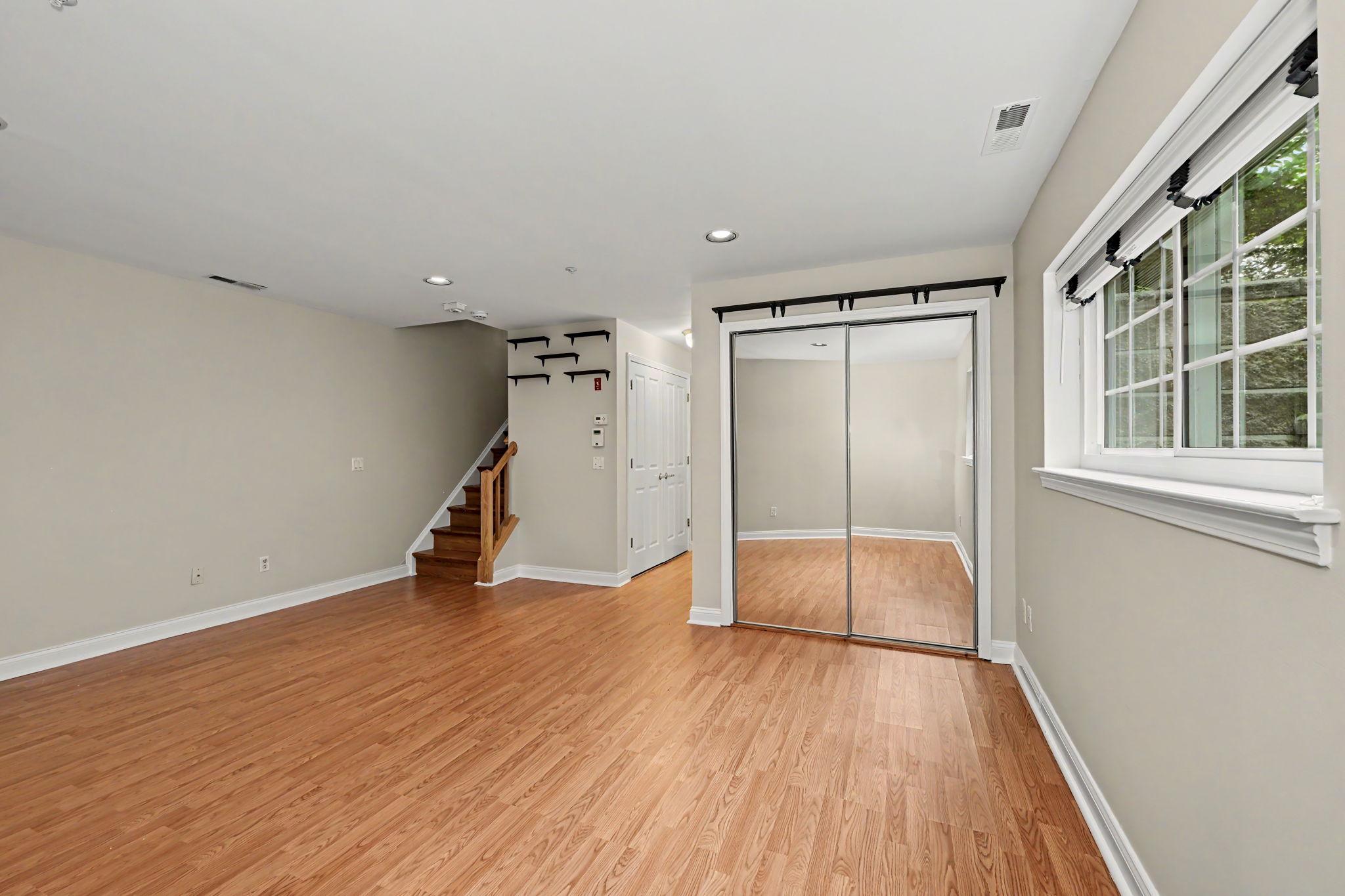 34 Winding Ridge Road White Plains, NY 10603 - Photo 25 of 41