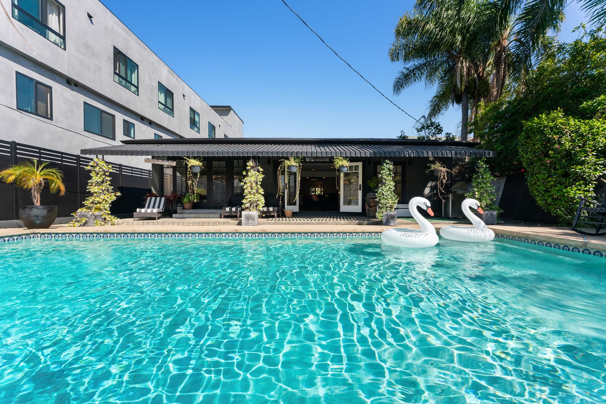 1903 Preuss Road Los Angeles, CA 90034 - Photo 32 of 39