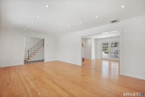 $895,000 | 39 McIntosh Road, Stamford, CT 06903