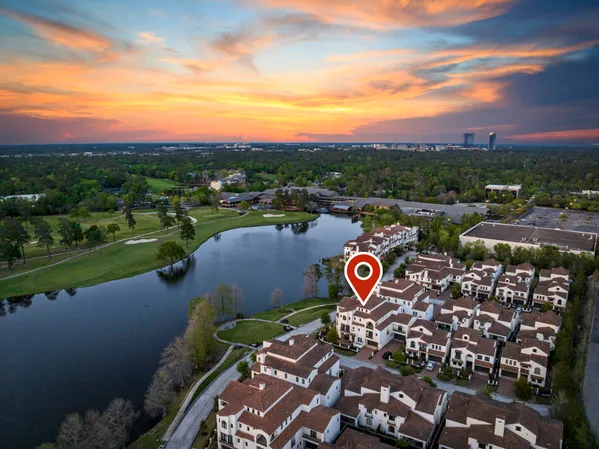 $1,600,000 | 75 Lakeside Cove, The Woodlands, TX 77380