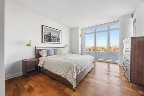 $3,600,000 | 2 Northside Piers, Unit 19K | Williamsburg