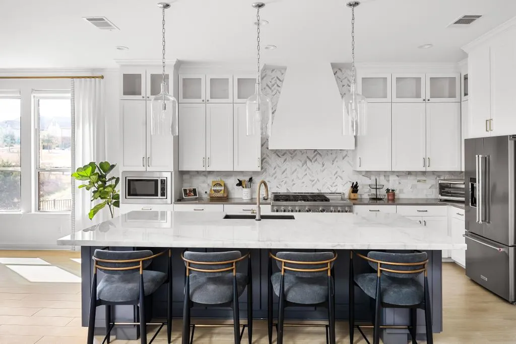 $1,695,000 | 17601 Stratus Cove, Austin, TX 78738