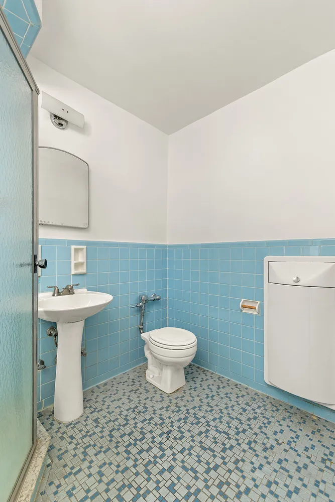 $1,150,000 | 185 Prospect Park Southwest, Unit 203 | Windsor Terrace
