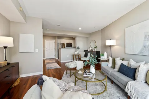 $525,000 | 555 Massachusetts Avenue Northwest, Unit 1419, Washington, DC 20001