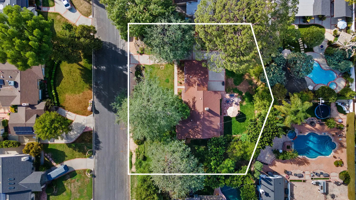 $1,100,000 | 17055 Gresham Street, Northridge, CA 91325