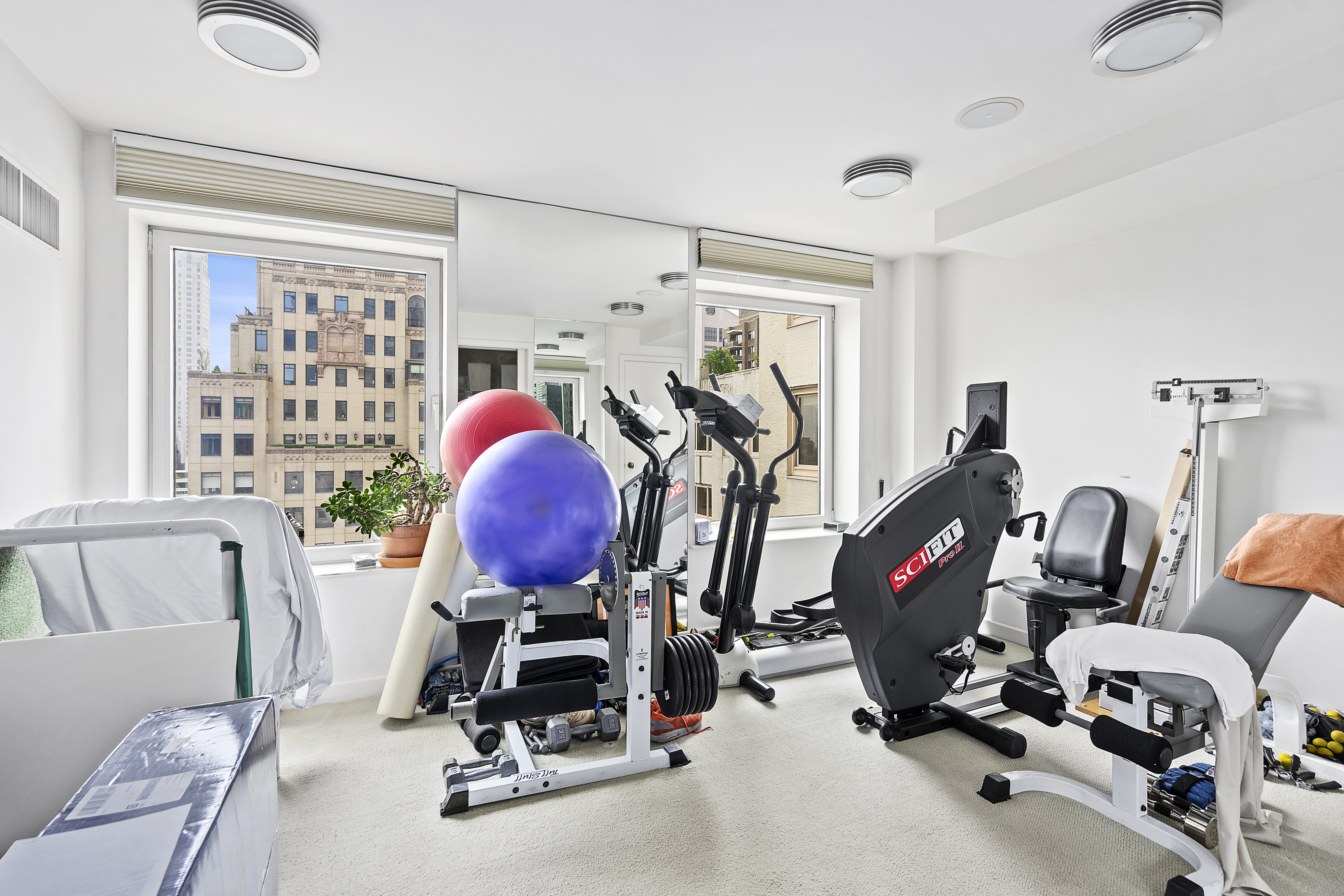 106 Central Park South, Unit 26A Manhattan, NY 10019 - Photo 13 of 15