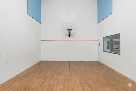 $1,650,000 | 235 East 40th Street, Unit 40A | Murray Hill